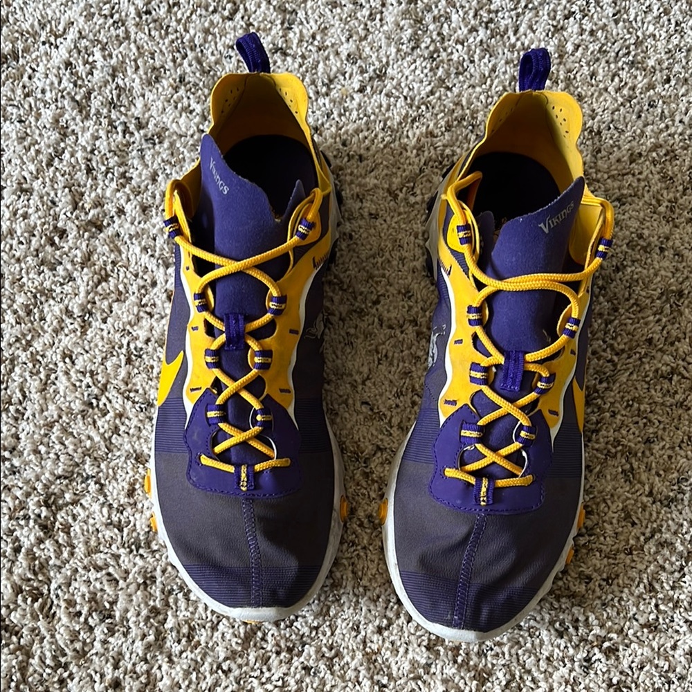 Nike React MN Vikings Sneakers. Size 14